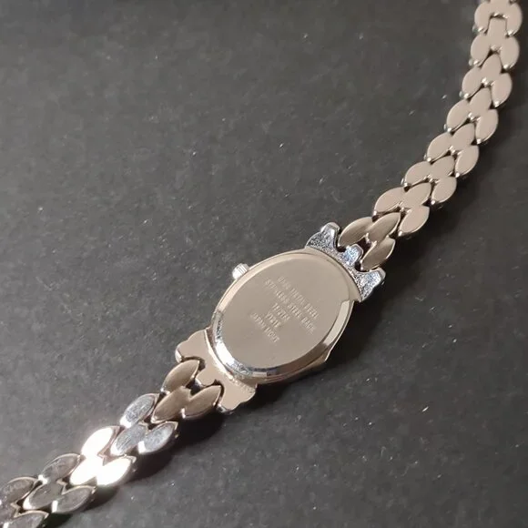 Very Pretty Armitron Now Watch - Picture 7 of 15